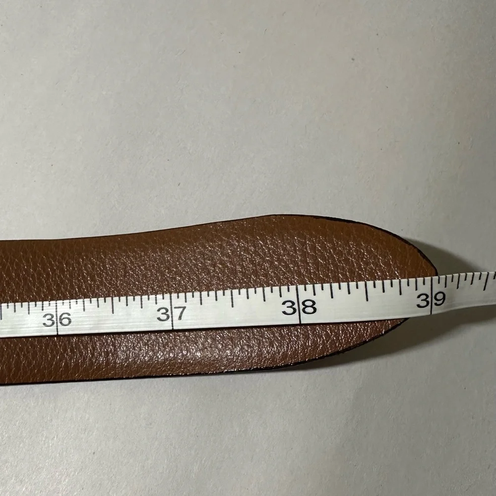 Joseph Abboud Feather Edged Laser Detail Leather Belt Size: 34/85